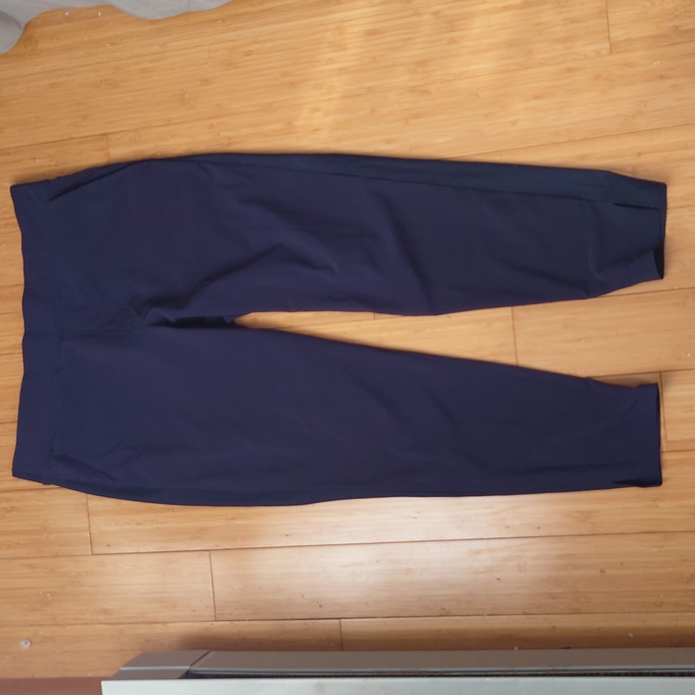 Athleta Brooklyn Ankle Pant size 8 Petite Navy